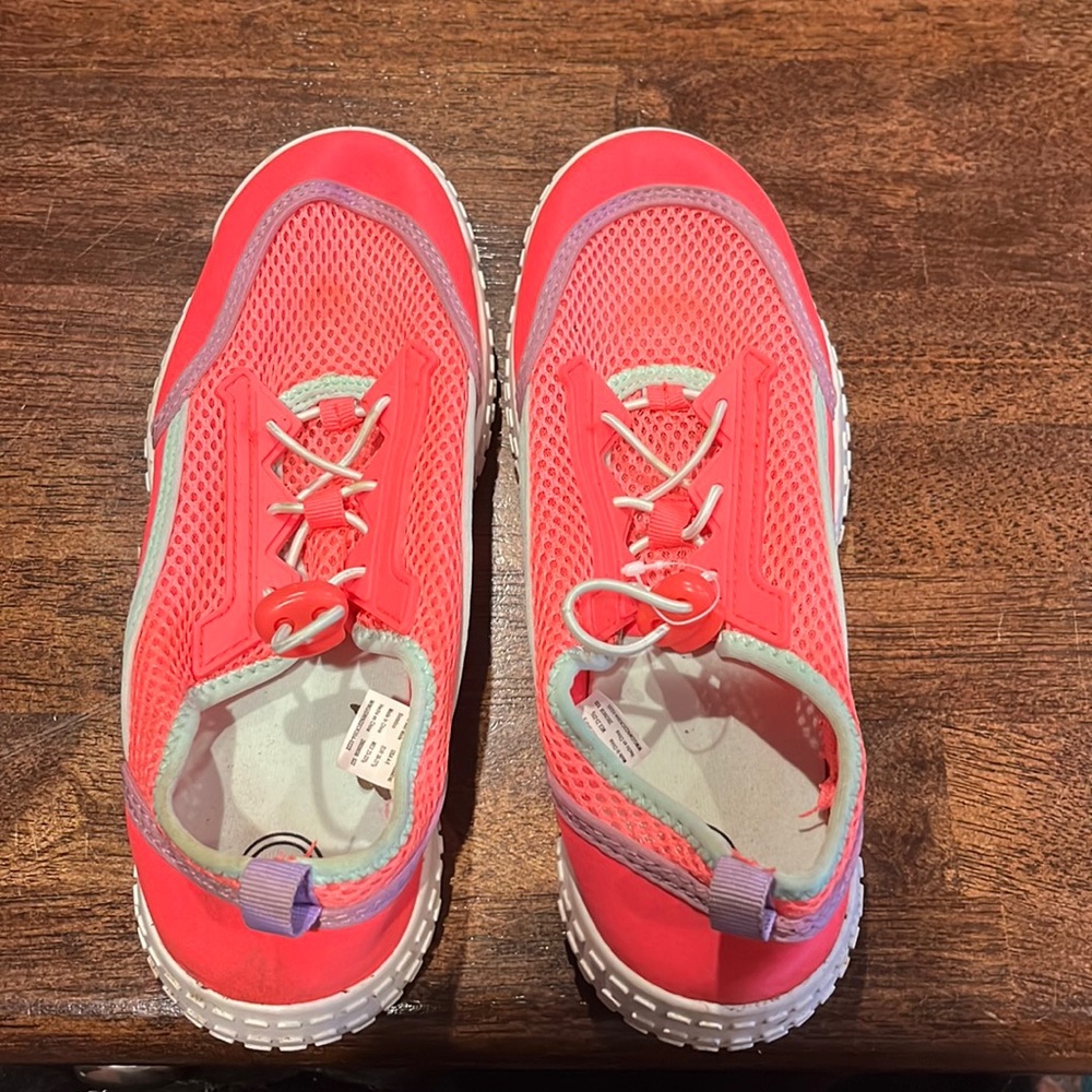 Water shoes